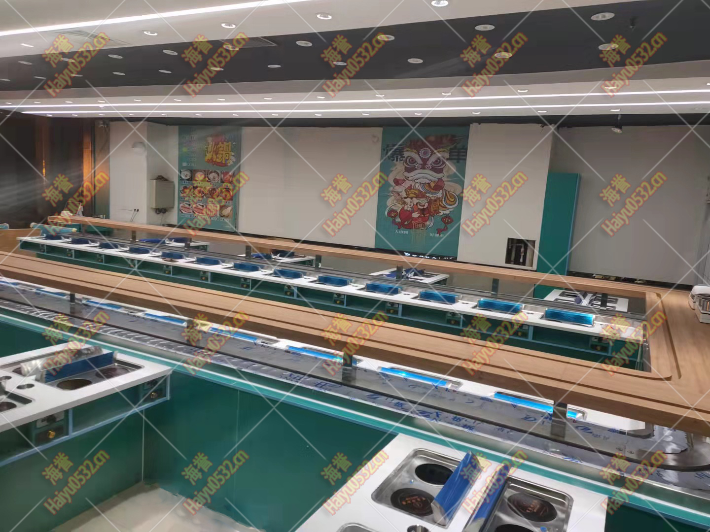 大U型智能送餐設備四人桌臺面完成